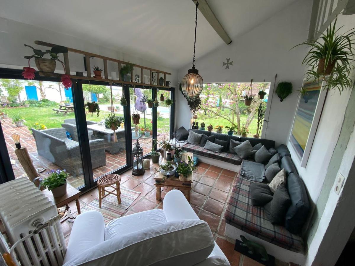 Bed and Breakfast Domaine Du Tafiart Sarron Exterior foto