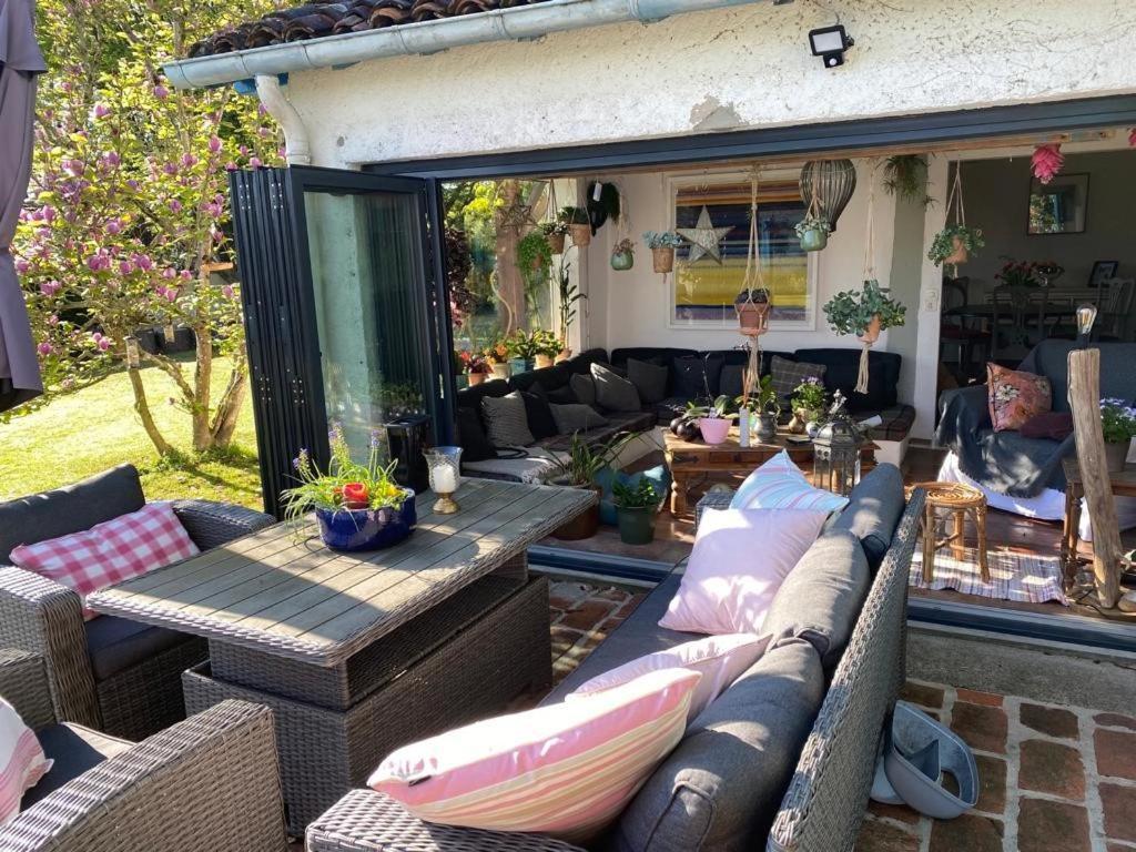 Bed and Breakfast Domaine Du Tafiart Sarron Exterior foto