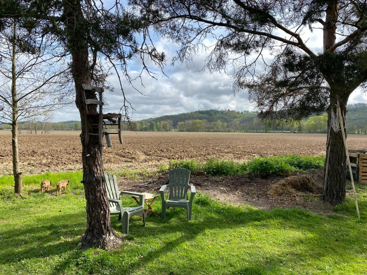 Bed and Breakfast Domaine Du Tafiart Sarron Exterior foto