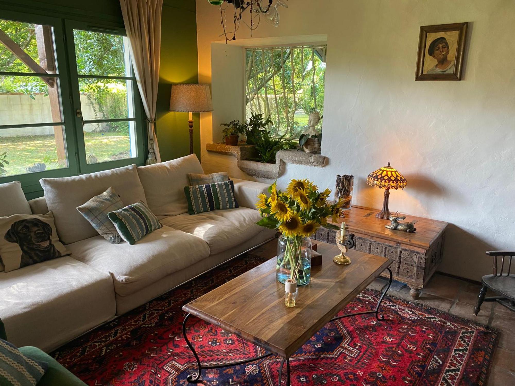 Bed and Breakfast Domaine Du Tafiart Sarron Exterior foto